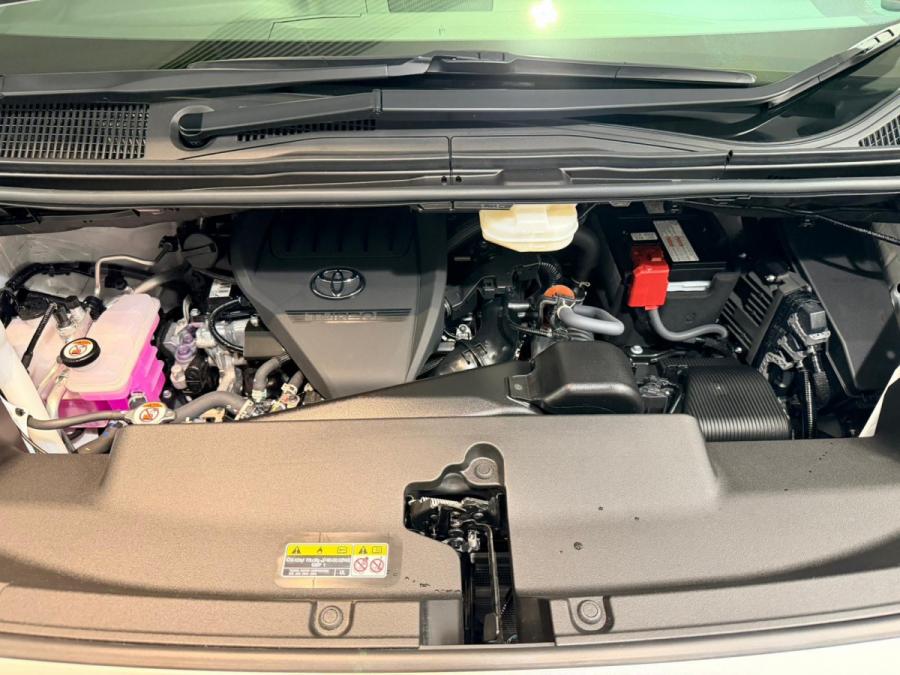 Vellfire 2.4  Turbo - Image 7