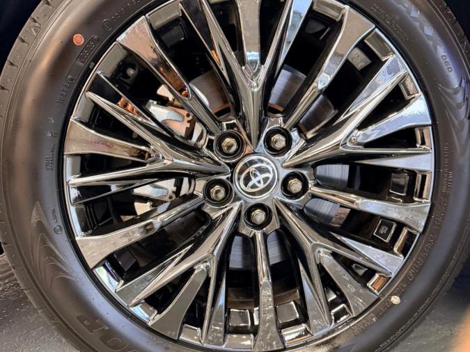 Vellfire 2.4  Turbo - Image 6