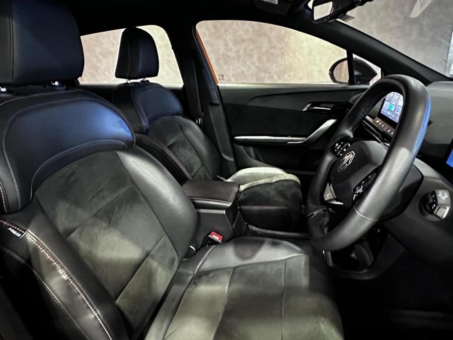 MG 4 ELECTRIC - Image 6