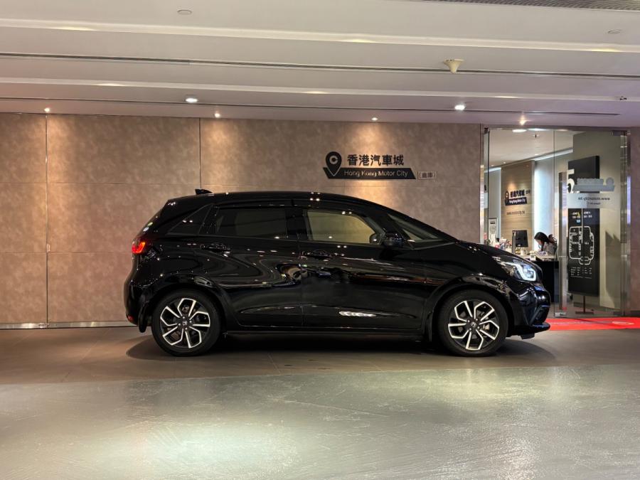 FIT E:HEV  GR3 - Image 3