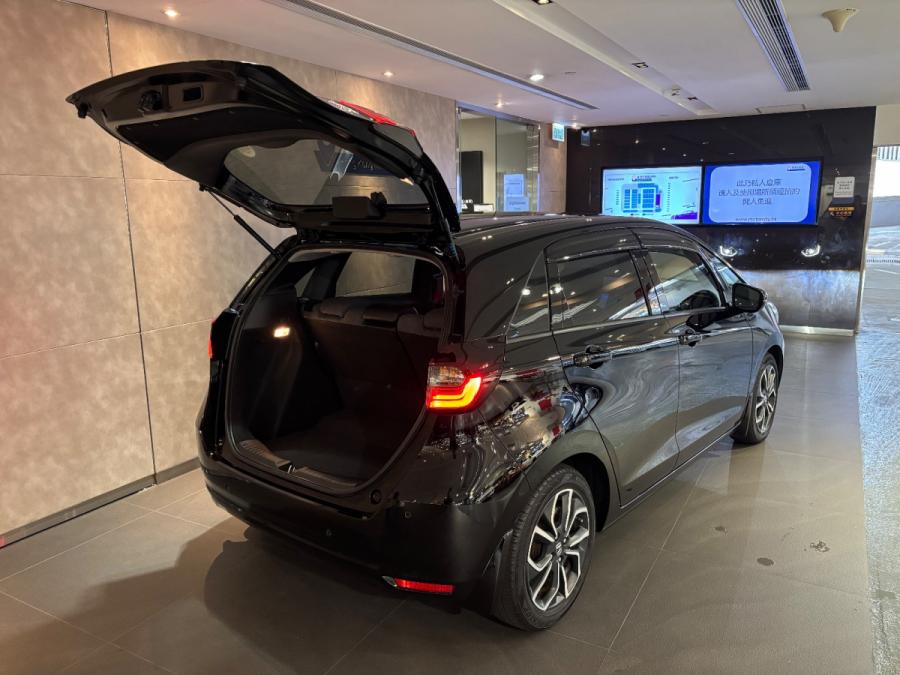 FIT E:HEV  GR3 - Image 5