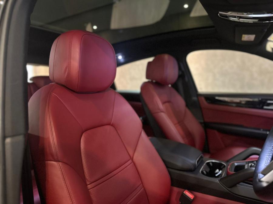 CAYENNE COUPE - Image 10