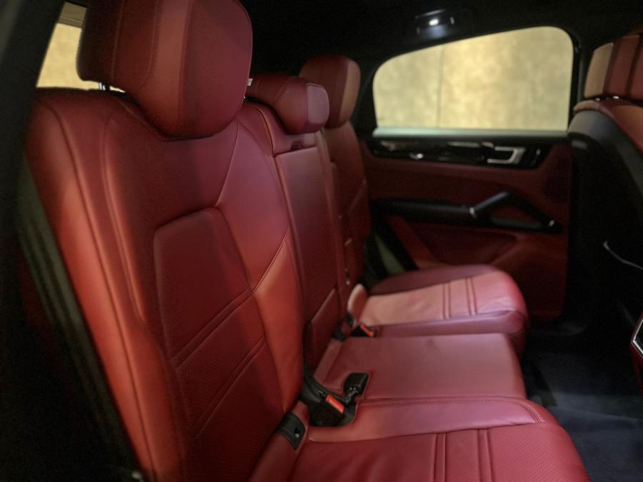 CAYENNE COUPE - Image 12