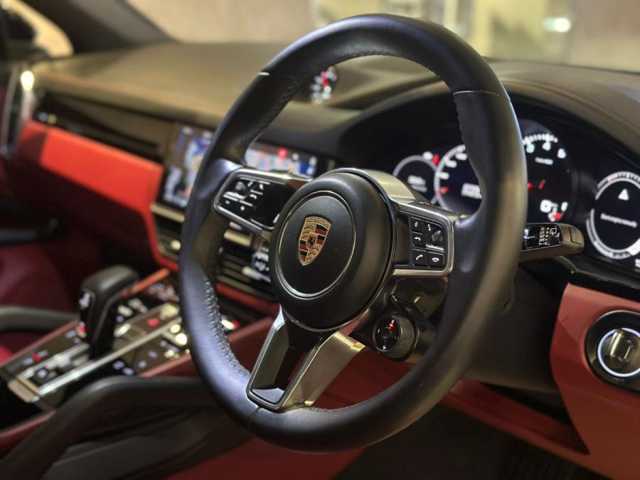 CAYENNE COUPE - Image 6