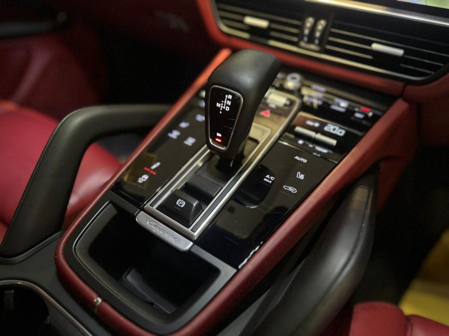 CAYENNE COUPE - Image 7