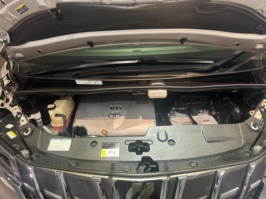 Alphard 3.5 Welcab - Image 7