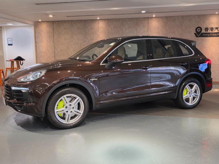 CAYENNE S E-HYBRID - Image 2