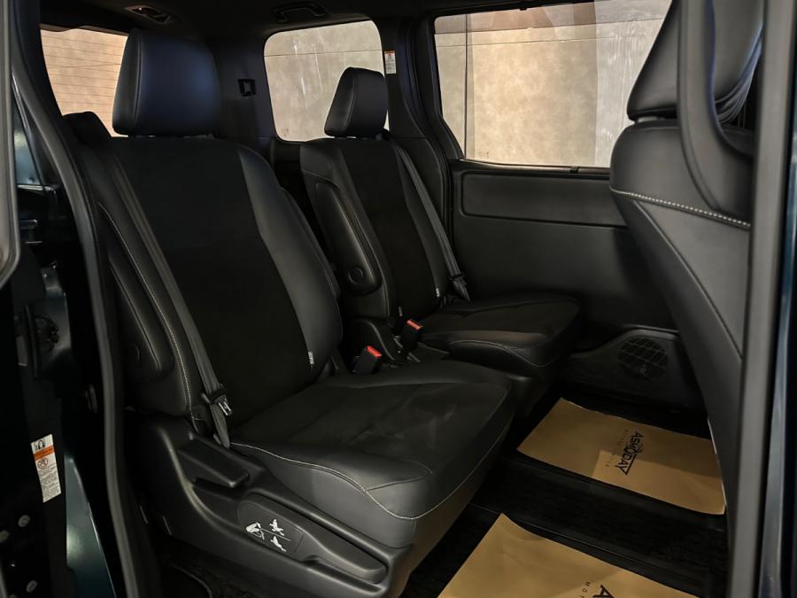 Noah Hybrid SI WxB - Image 4