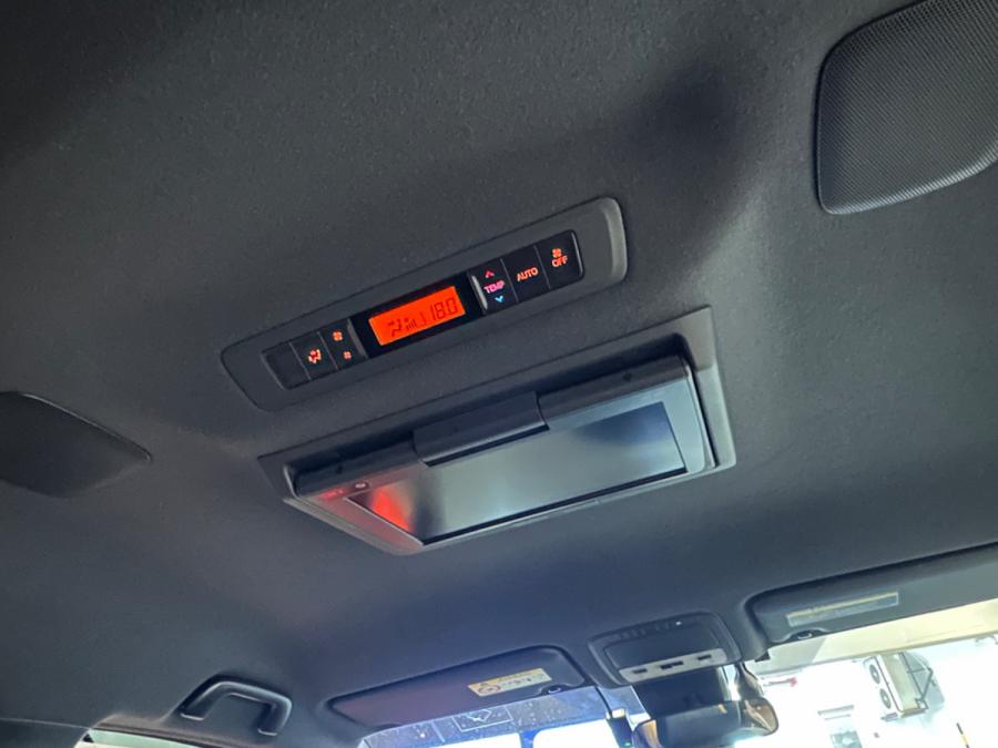 Noah Hybrid SI WxB - Image 6