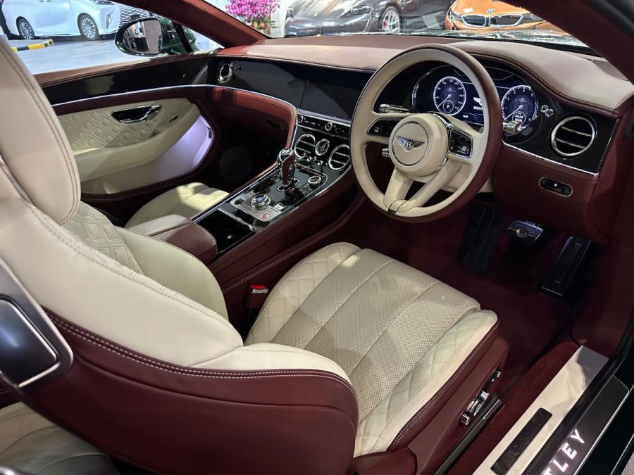 Continental GT V8 - Image 3