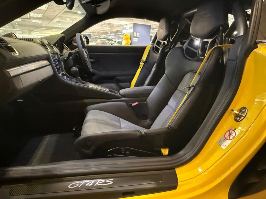 718 Cayman GT4 RS - Image 5