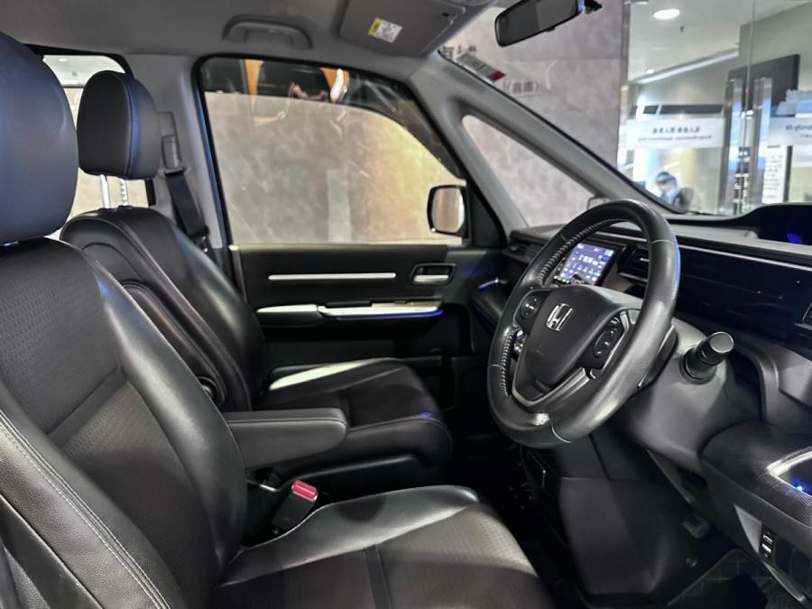 STEPWGN SPADA 1.5T - Image 5