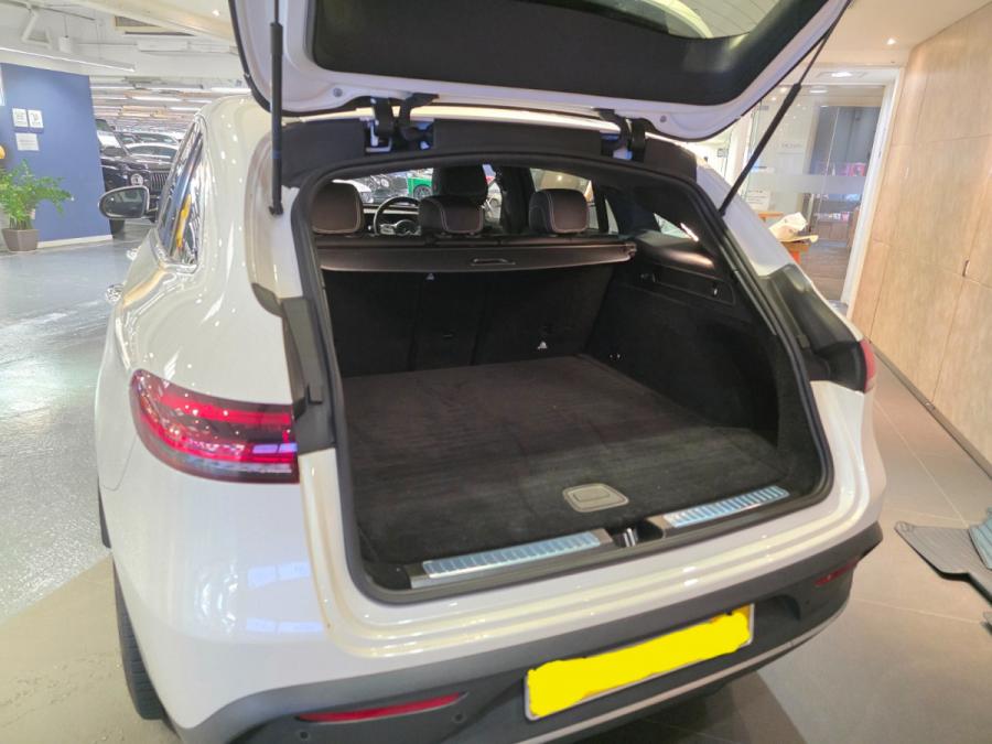 EQC 400 AMG - Image 4