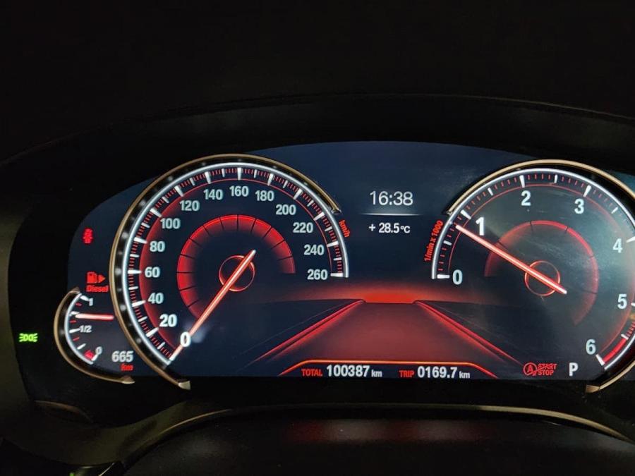 520D SALOON -SPORT - Image 3