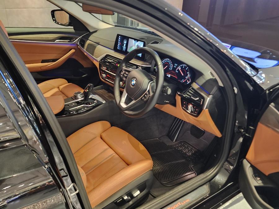 520D SALOON -SPORT - Image 2