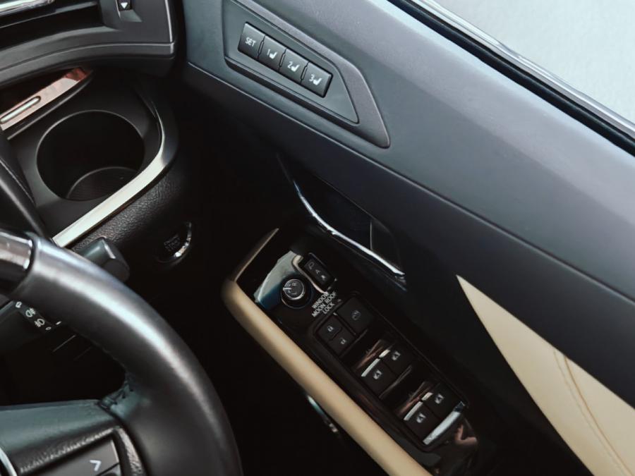 ALPHARD 3.5 - Image 3