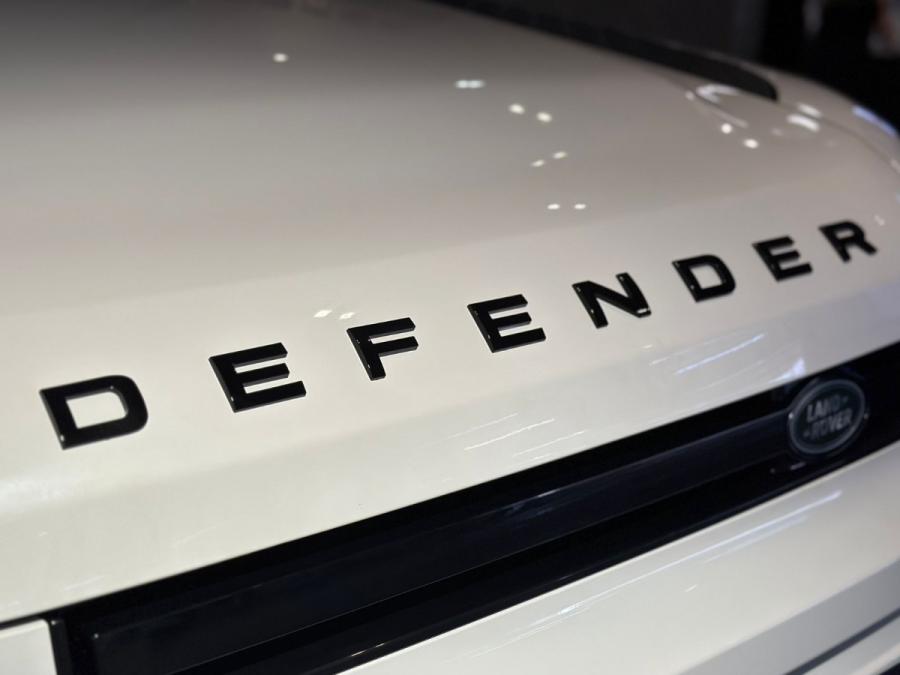 Defender 90 - Image 5