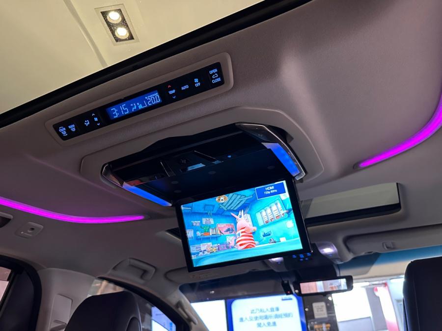 Alphard 2.5 SC TRD - Image 6