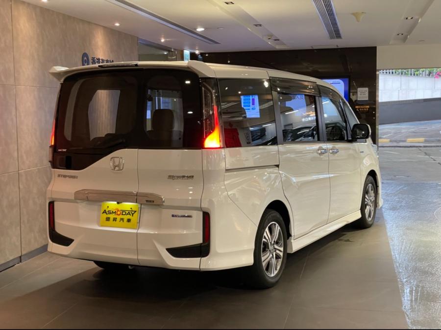 Stepwgn Hybrid Ex Cool - Image 2