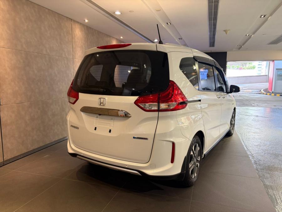 FREED HYBRID CROSSTAR 6座 - Image 10