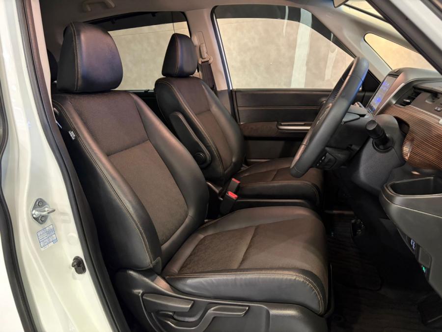 FREED HYBRID CROSSTAR 6座 - Image 6