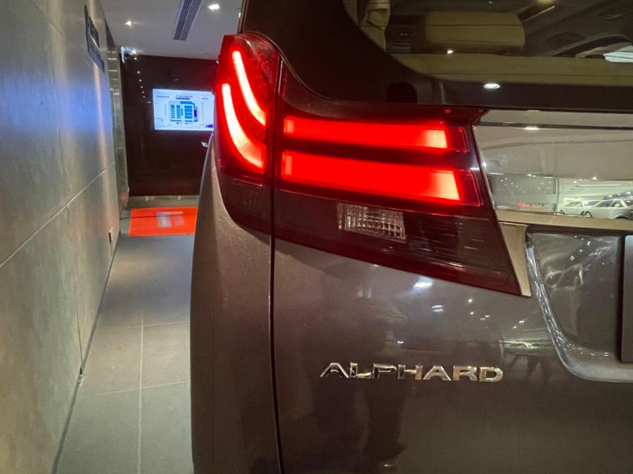 Alphard 3.5 (SAC) - Image 4