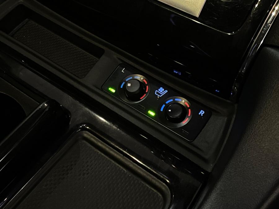 Vellfire 2.5 ZG Modellista - Image 4