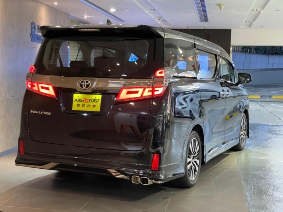 Vellfire 2.5 ZG Modellista - Image 10