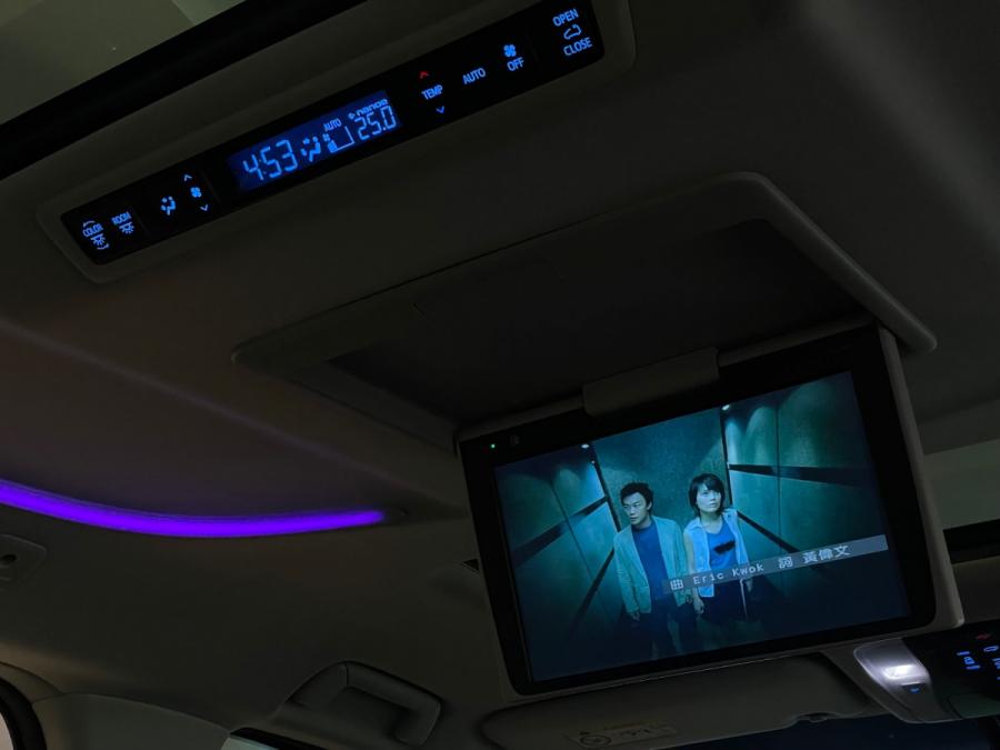 Vellfire 2.5 ZG Modellista - Image 8