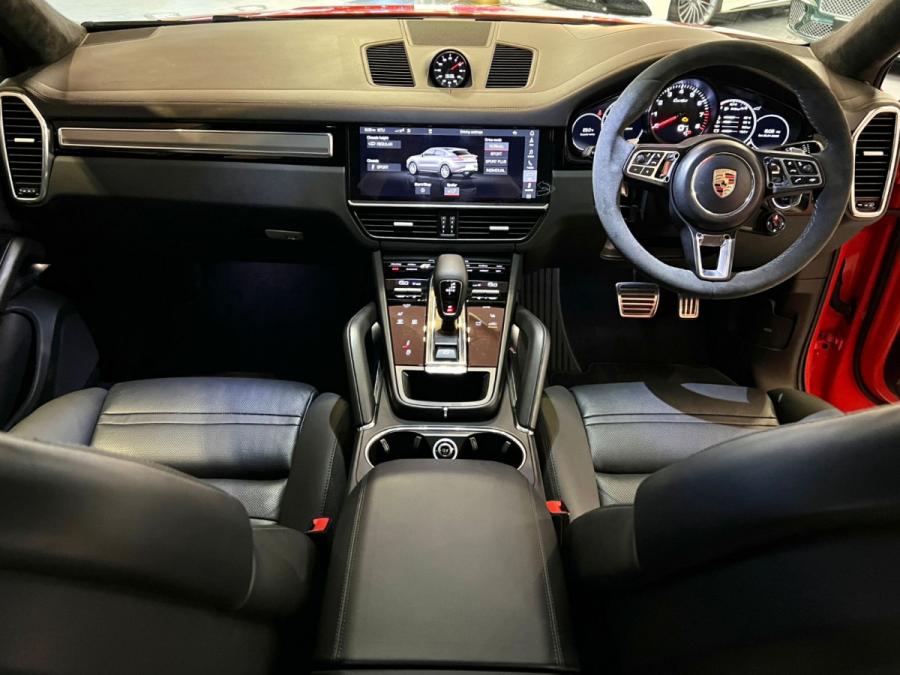 Cayenne Turbo Coupe - Image 19