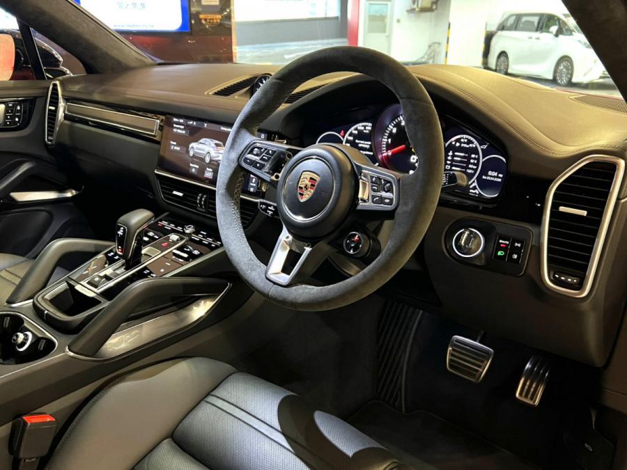 Cayenne Turbo Coupe - Image 18