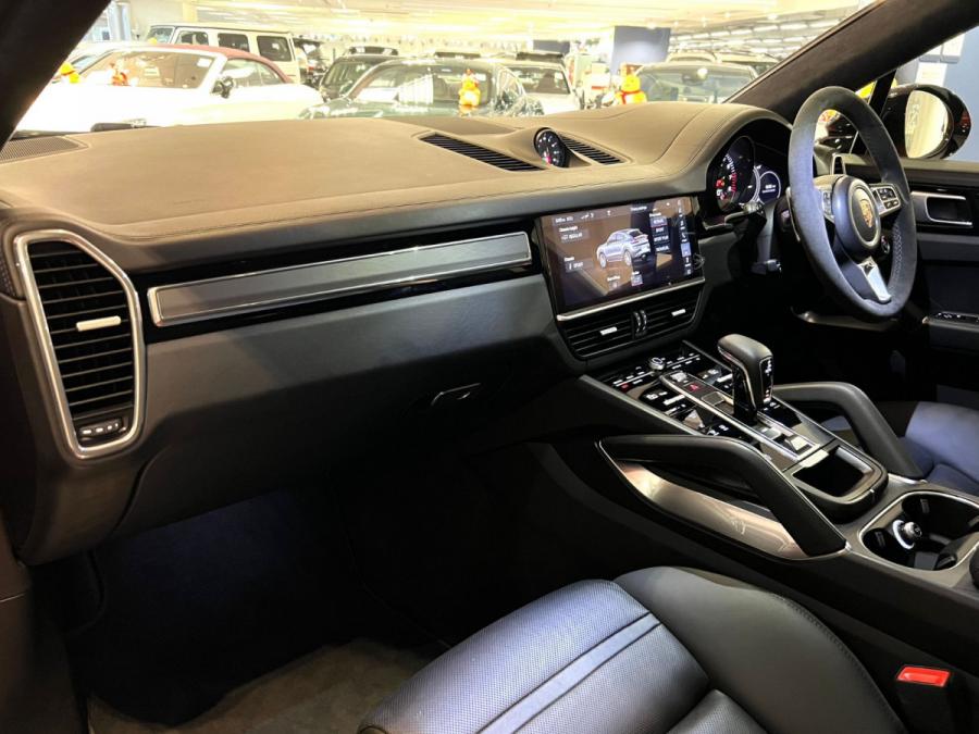 Cayenne Turbo Coupe - Image 16