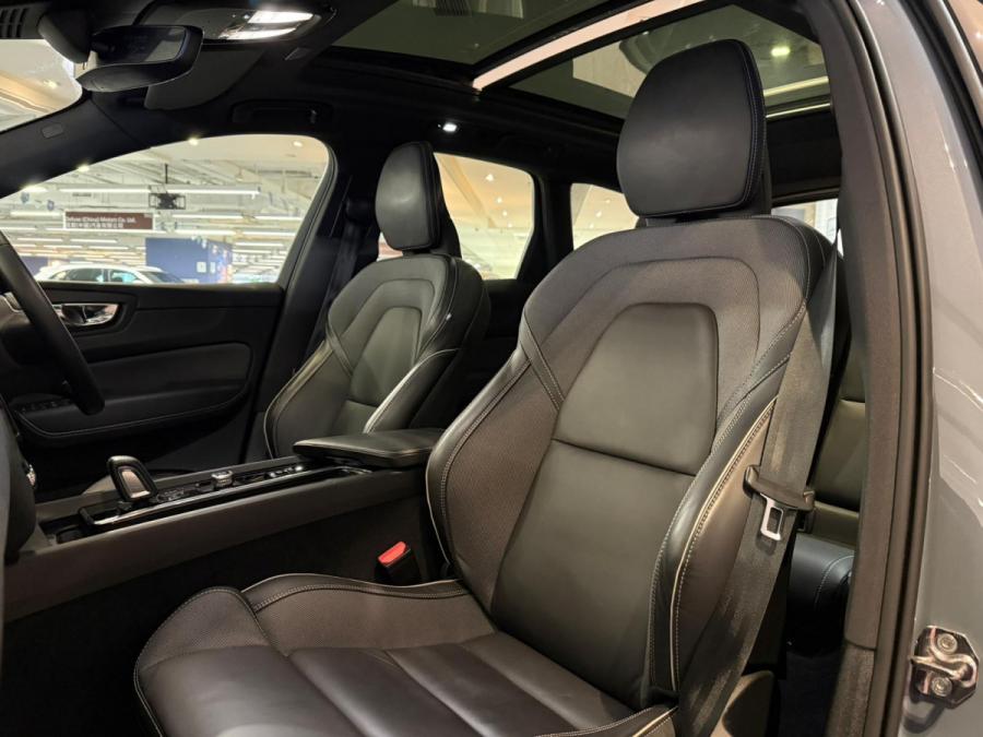 XC60 R Design - Image 4