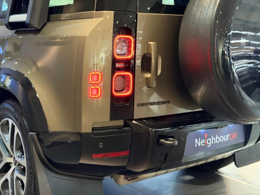 Defender 110 P400 X 7S - Image 9