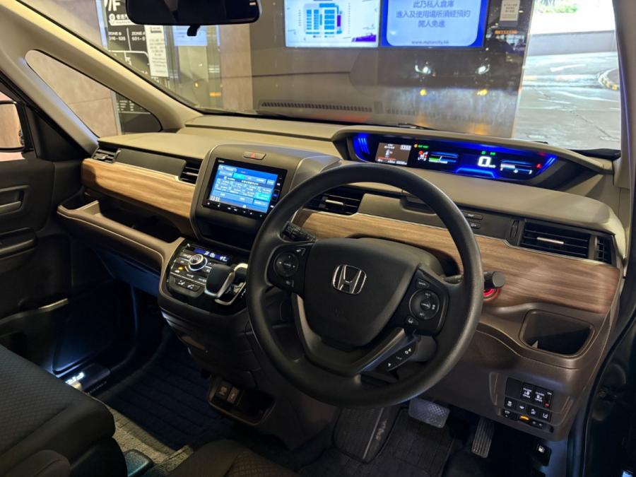 FREED GB7 HYBRID 7座 - Image 5