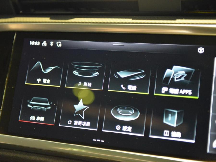 Q3 35 TFSI S LINE - Image 12