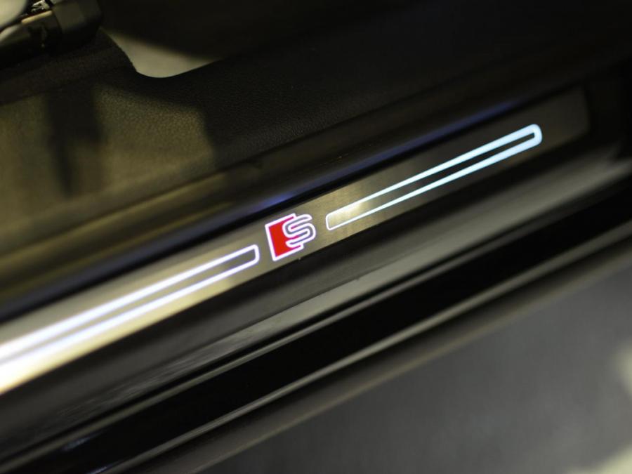 Q3 35 TFSI S LINE - Image 25