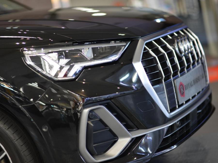Q3 35 TFSI S LINE - Image 7