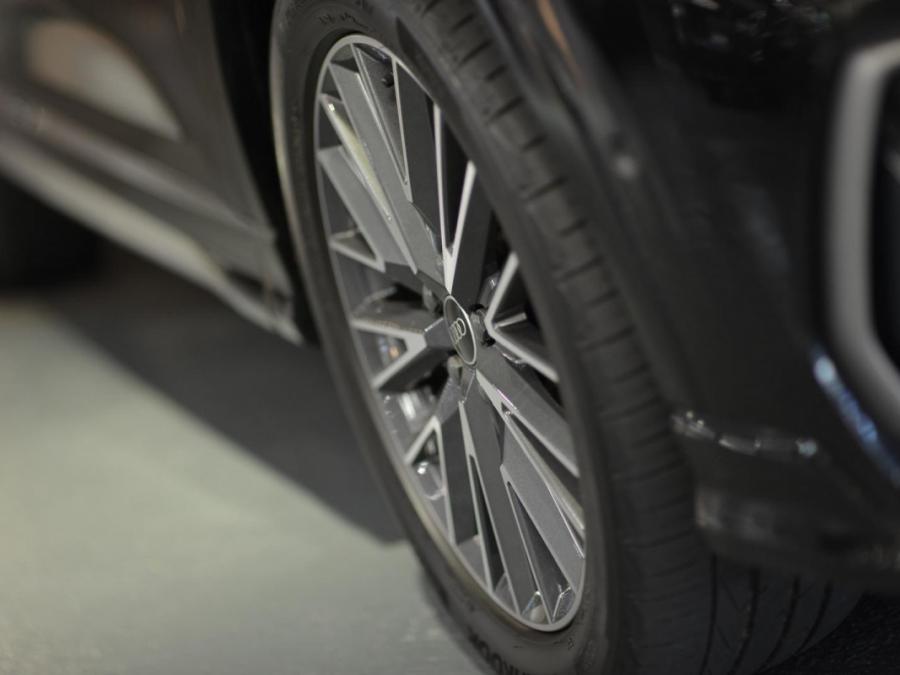 Q3 35 TFSI S LINE - Image 9