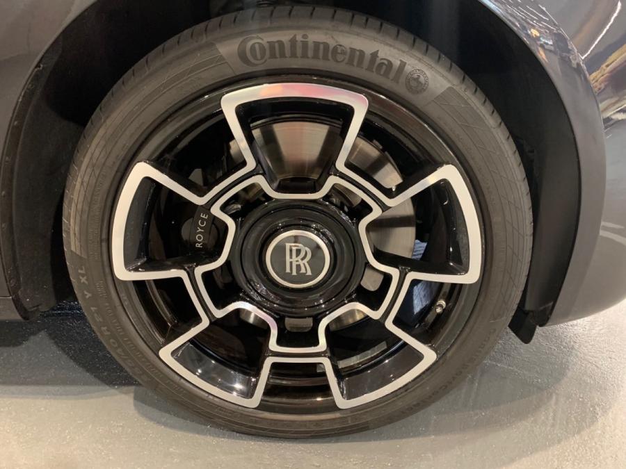 Ghost Black Badge - Image 5