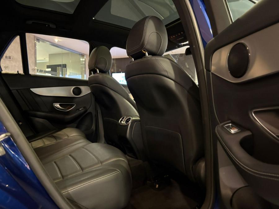 GLC250 4Matic AMG - Image 4