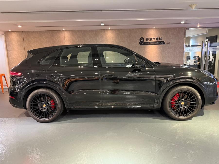 Cayenne GTS - Image 2