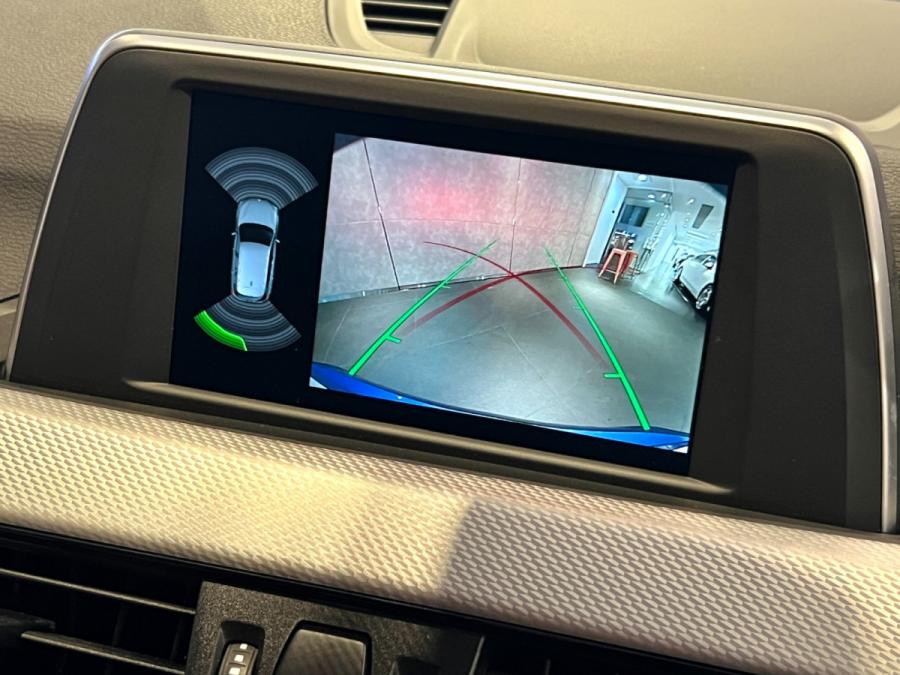 X1 S-DRIVE 18IA M-SPORT - Image 8