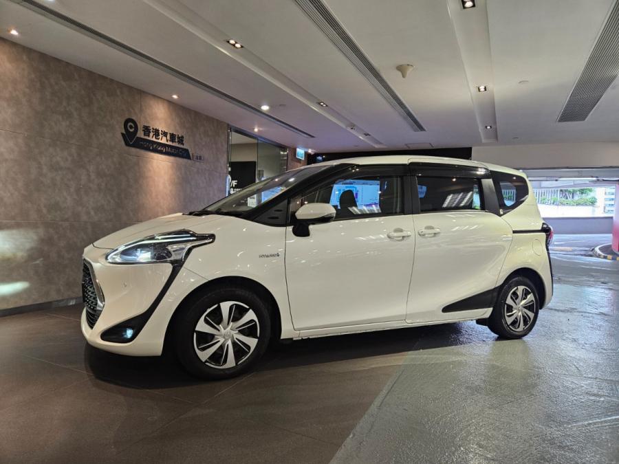 Sienta Hybrid 1.5 G Cuero - Image 2