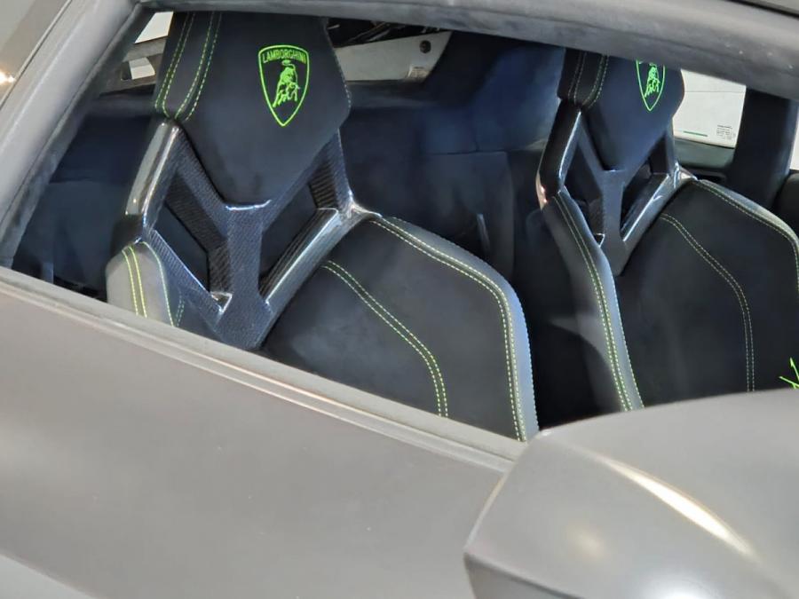 Huracan Performante - Image 6