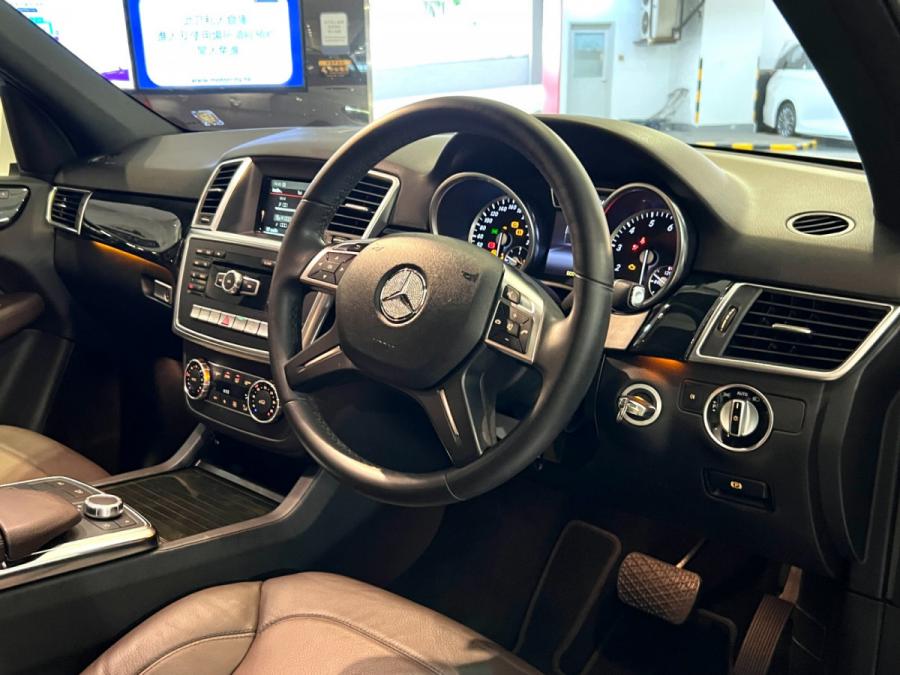 ML400 4MATIC AMG - Image 6