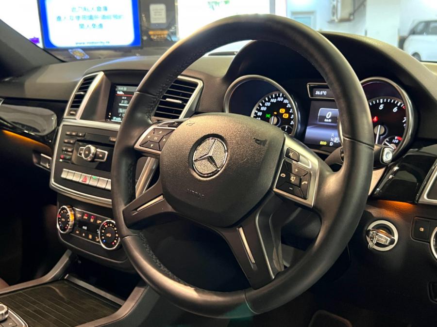 ML400 4MATIC AMG - Image 5