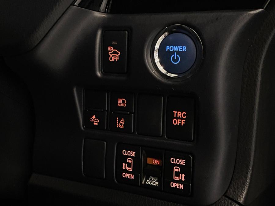 Voxy Hybrid ZS 煌II - Image 4