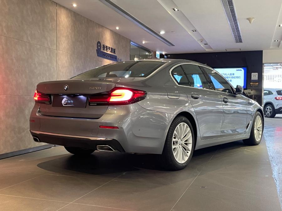 520iA Facelift (Luxury Line) - Image 3