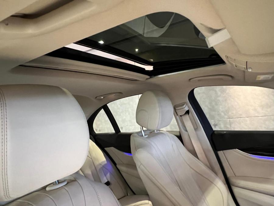 E200 Exclusive - Image 3